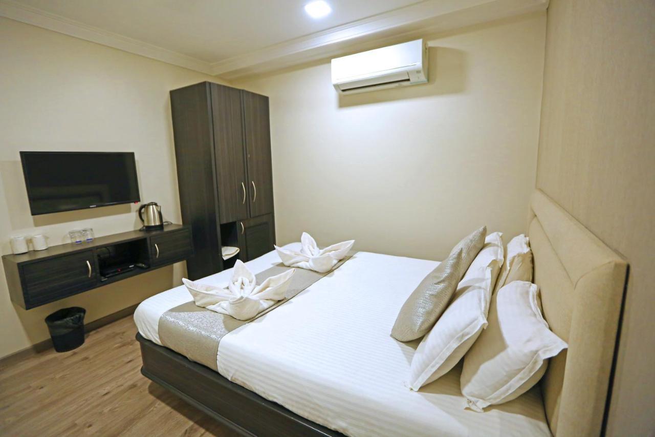 Gulf Hotel Mumbai- The Boutique Hotel Colaba מומביי מראה חיצוני תמונה