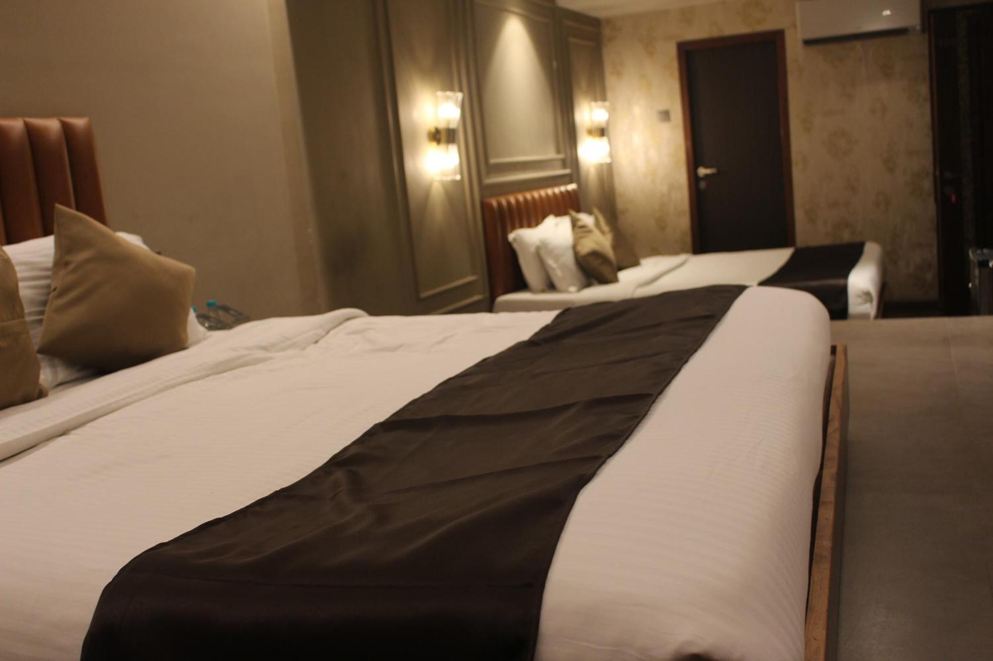 Gulf Hotel Mumbai- The Boutique Hotel Colaba מומביי מראה חיצוני תמונה