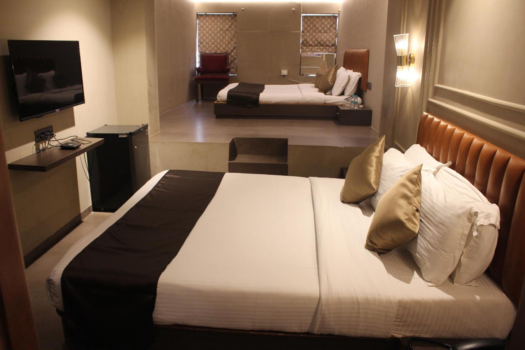 Gulf Hotel Mumbai- The Boutique Hotel Colaba מומביי מראה חיצוני תמונה