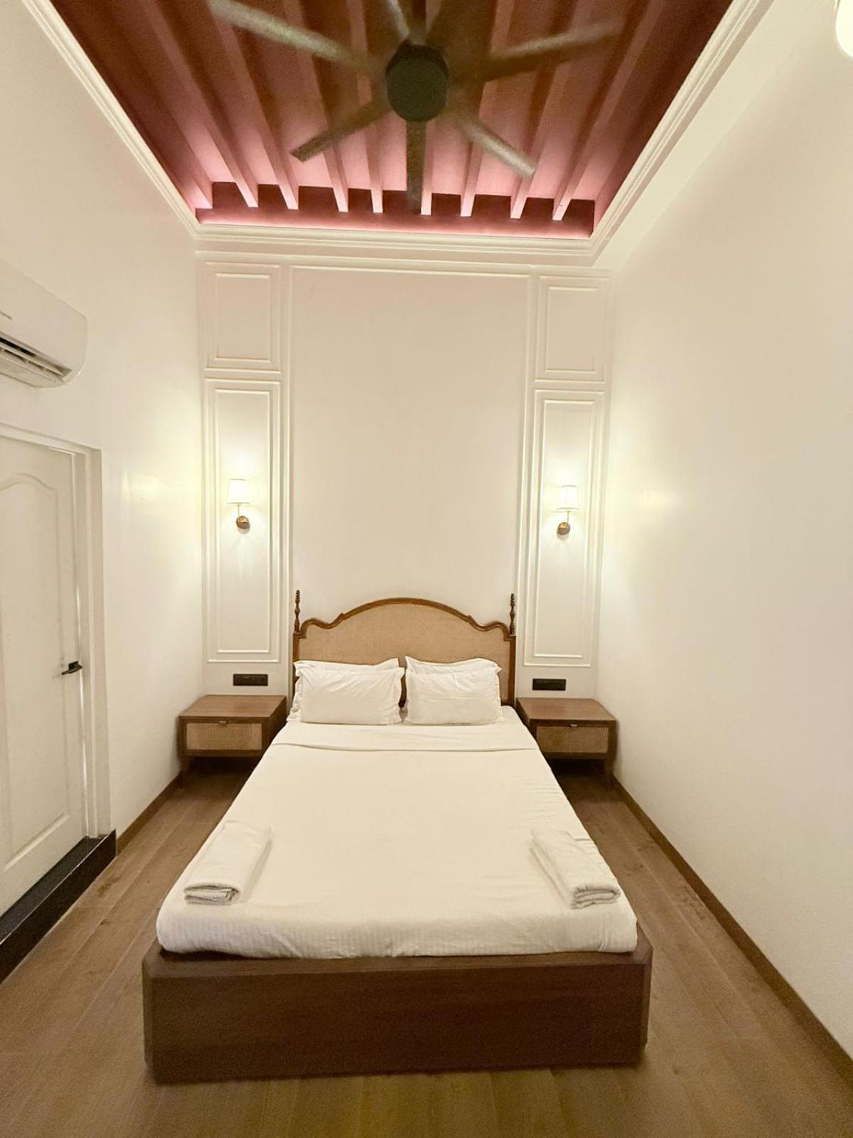 Gulf Hotel Mumbai- The Boutique Hotel Colaba מומביי מראה חיצוני תמונה